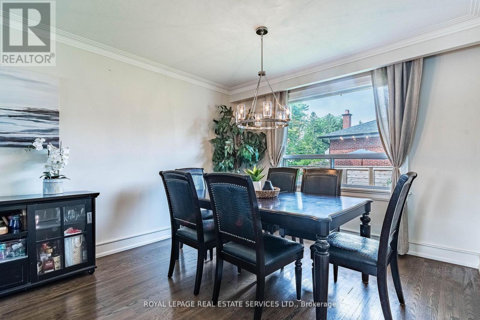 












42 GLEN AGAR DRIVE

,
Toronto,




Ontario
M9B5L9

