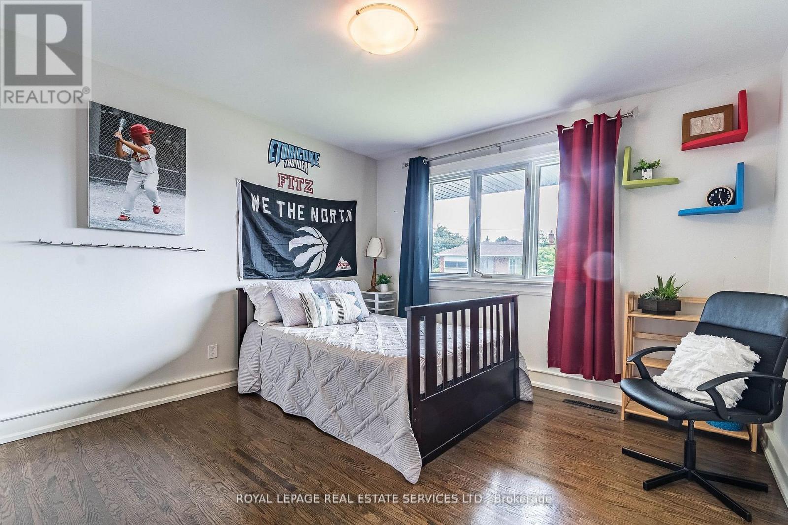 












42 GLEN AGAR DRIVE

,
Toronto,




Ontario
M9B5L9

