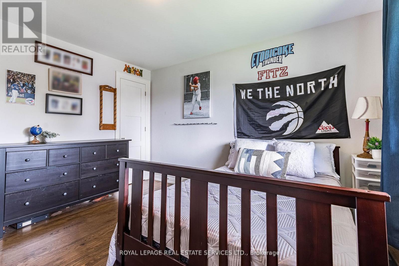 












42 GLEN AGAR DRIVE

,
Toronto,




Ontario
M9B5L9

