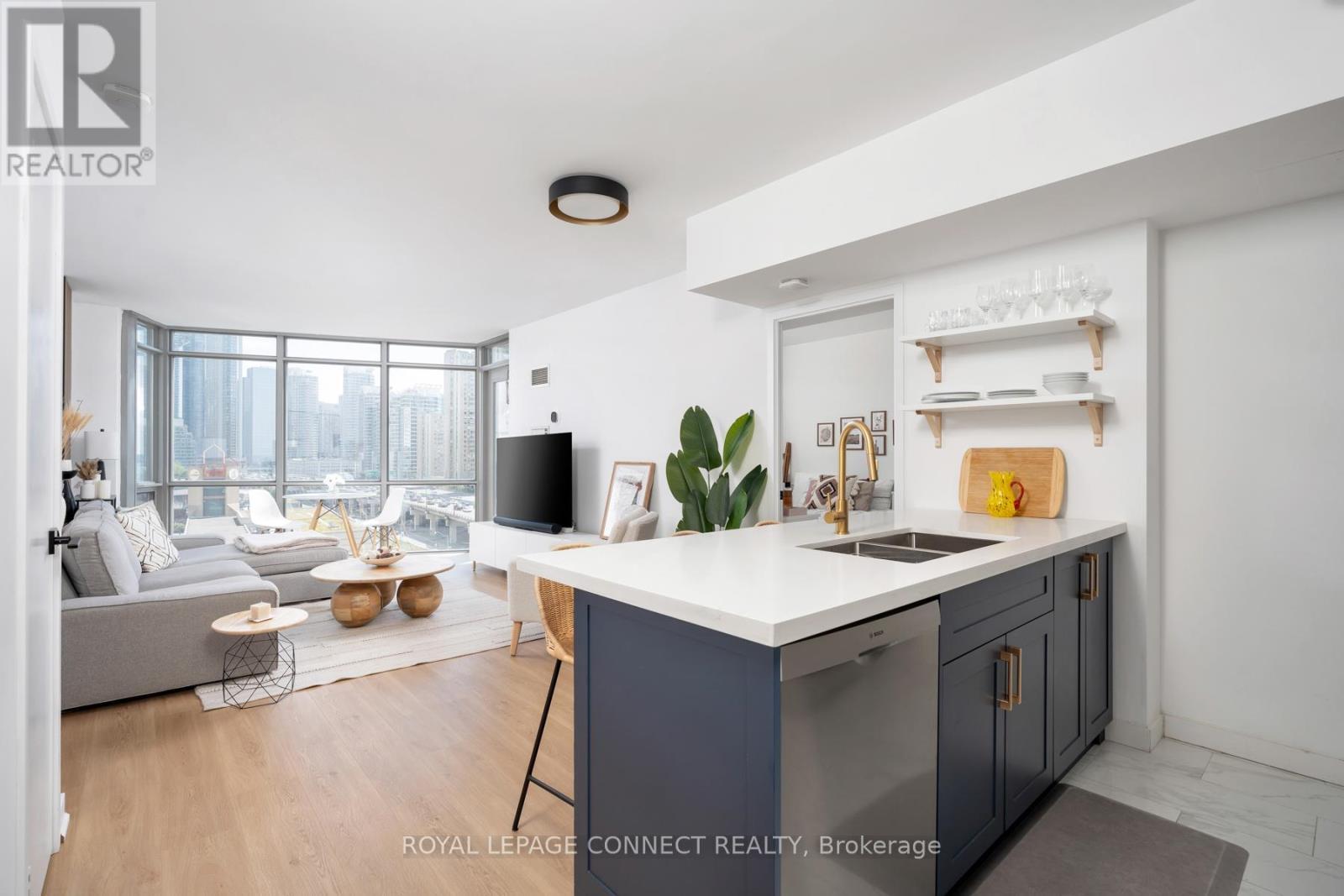 












901-UNF - 5 MARINER TERRACE

,
Toronto,




Ontario
M5V3V6

