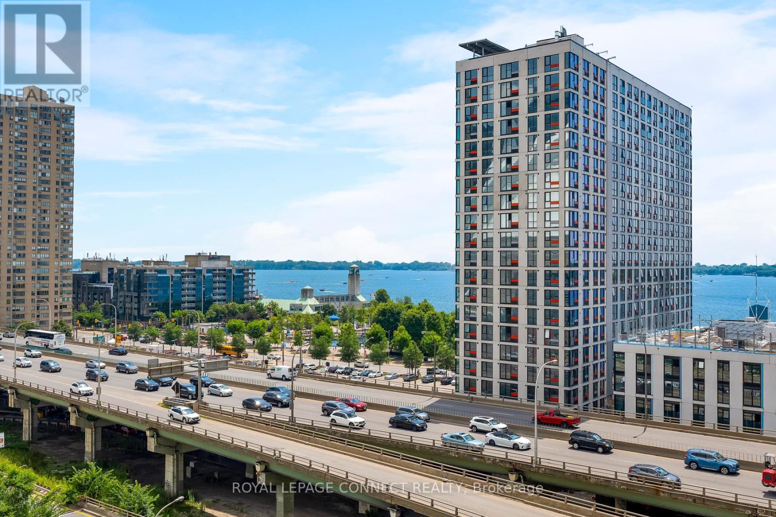 












901-UNF - 5 MARINER TERRACE

,
Toronto,




Ontario
M5V3V6

