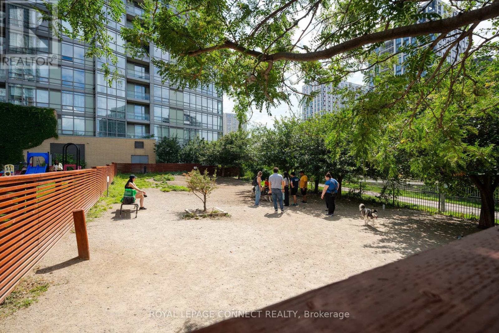 












901-UNF - 5 MARINER TERRACE

,
Toronto,




Ontario
M5V3V6

