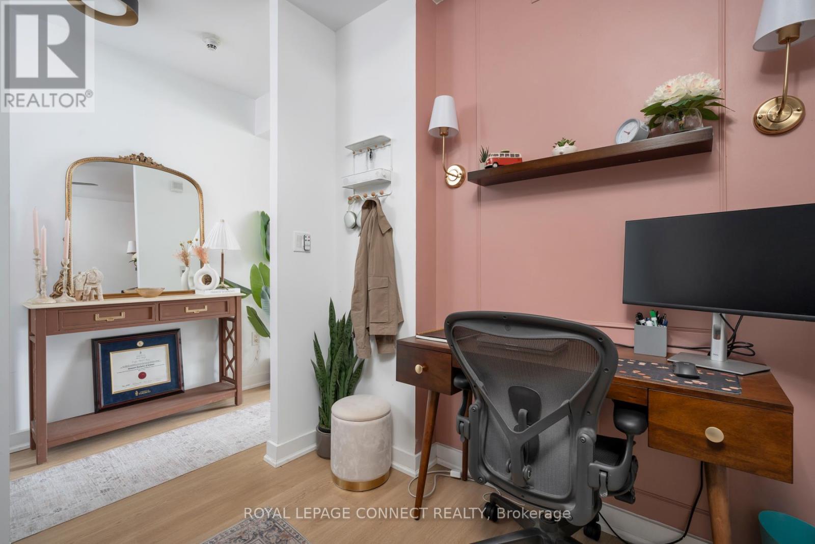 












901-UNF - 5 MARINER TERRACE

,
Toronto,




Ontario
M5V3V6

