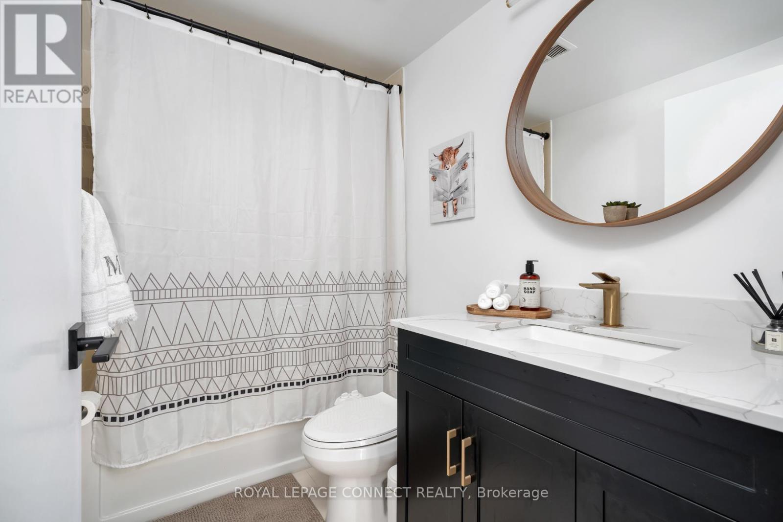 












901-UNF - 5 MARINER TERRACE

,
Toronto,




Ontario
M5V3V6

