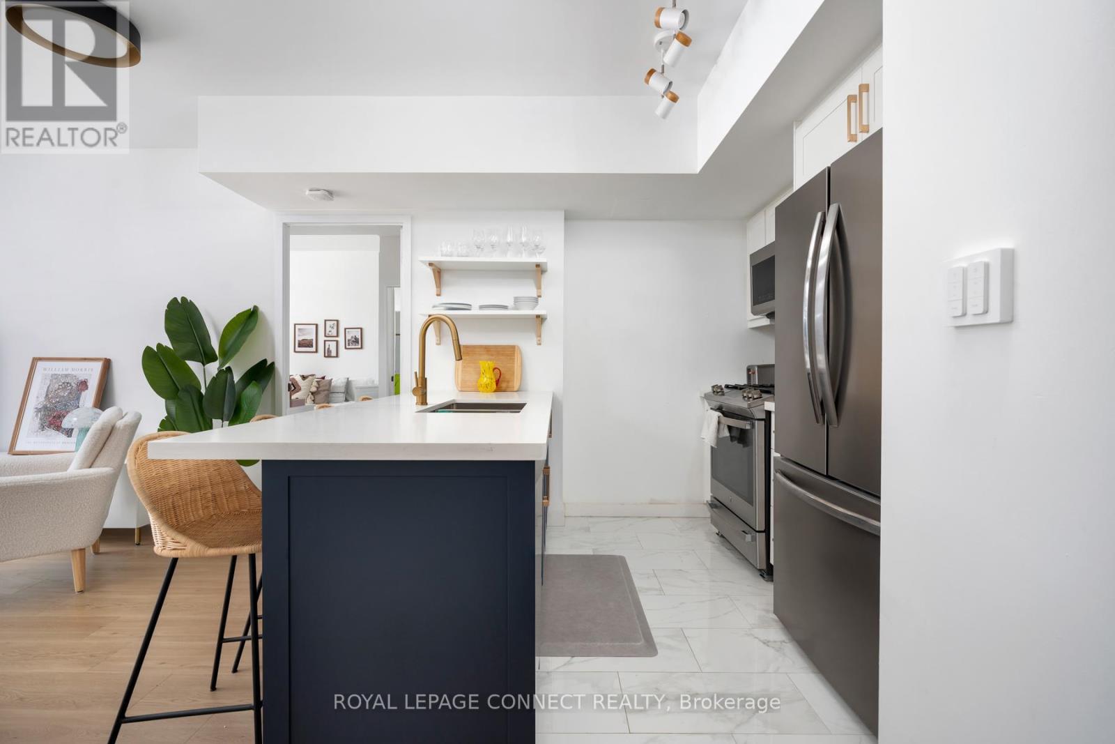 












901-UNF - 5 MARINER TERRACE

,
Toronto,




Ontario
M5V3V6

