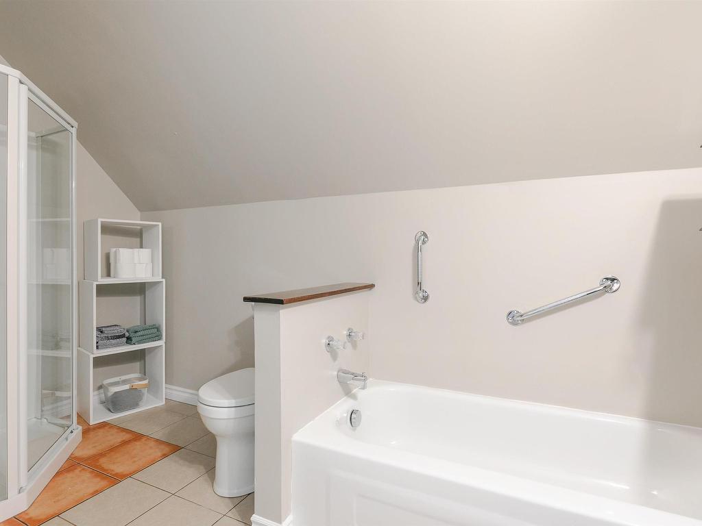 












19 Tidal Drive

,
Kempt Shore,




NS
B0N 2A0

