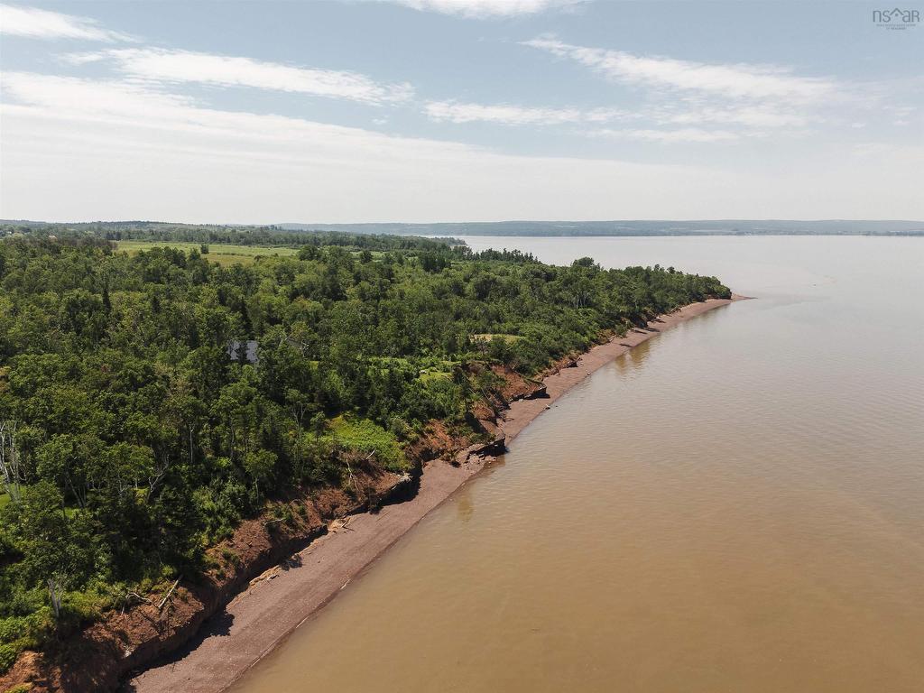 












19 Tidal Drive

,
Kempt Shore,




NS
B0N 2A0

