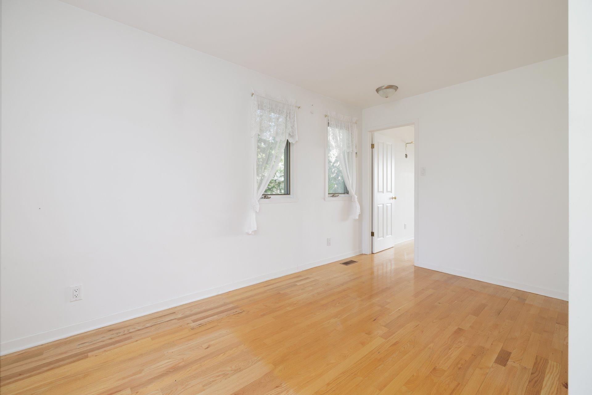 









2530


Boul. Perrot

,
Notre-Dame-de-l'Île-Perrot,




QC
J7W2Z4

