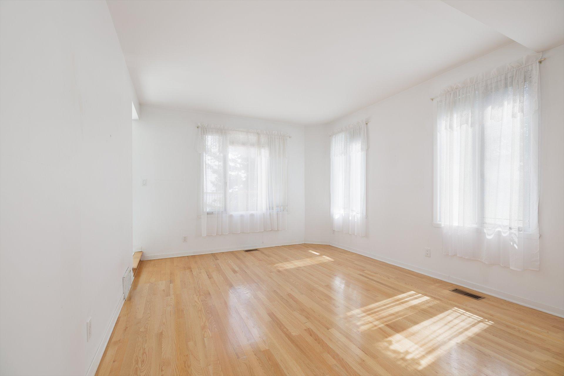 









2530


Boul. Perrot

,
Notre-Dame-de-l'Île-Perrot,




QC
J7W2Z4

