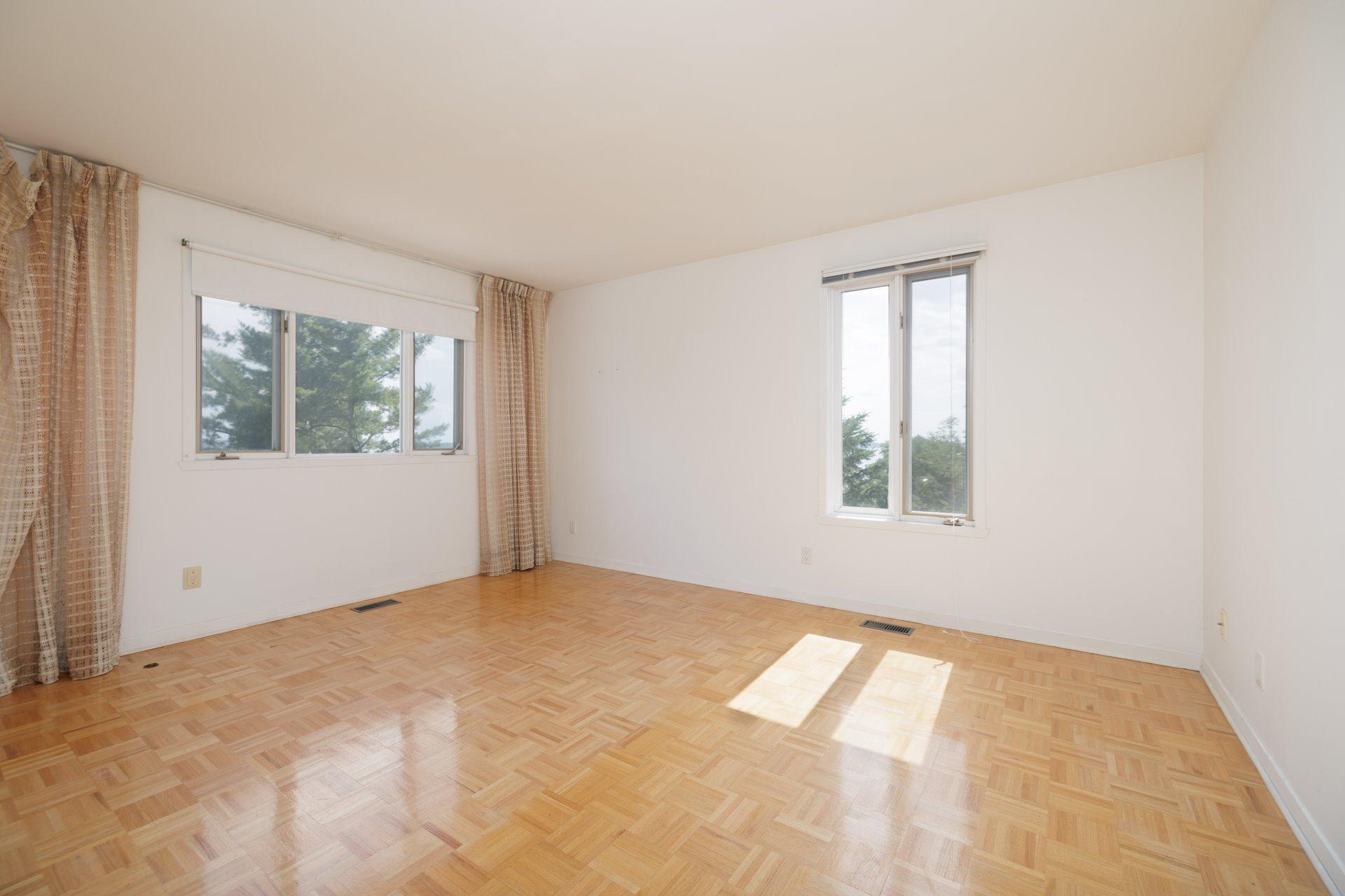 









2530


Boul. Perrot

,
Notre-Dame-de-l'Île-Perrot,




QC
J7W2Z4

