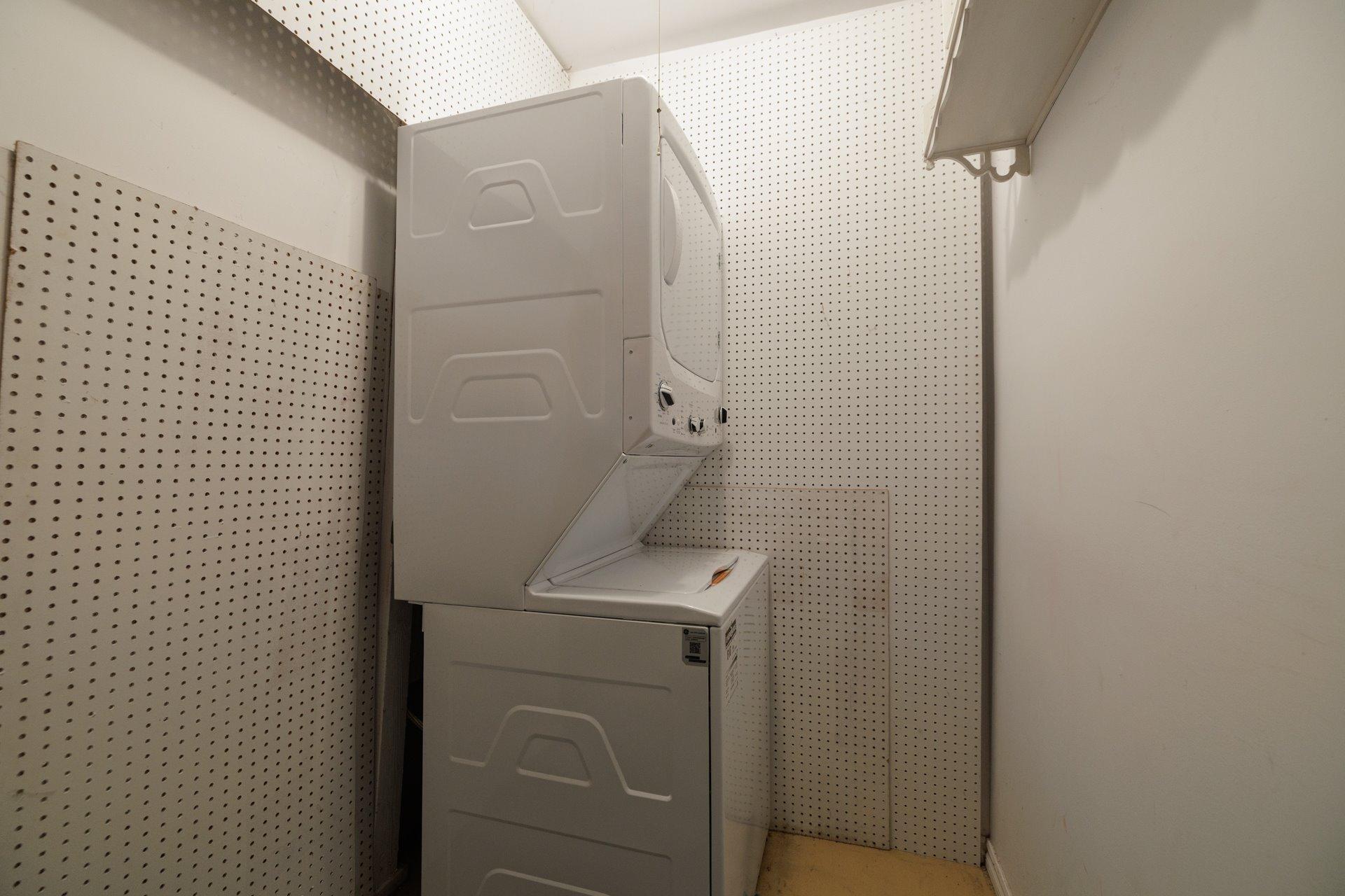 









2530


Boul. Perrot

,
Notre-Dame-de-l'Île-Perrot,




QC
J7W2Z4

