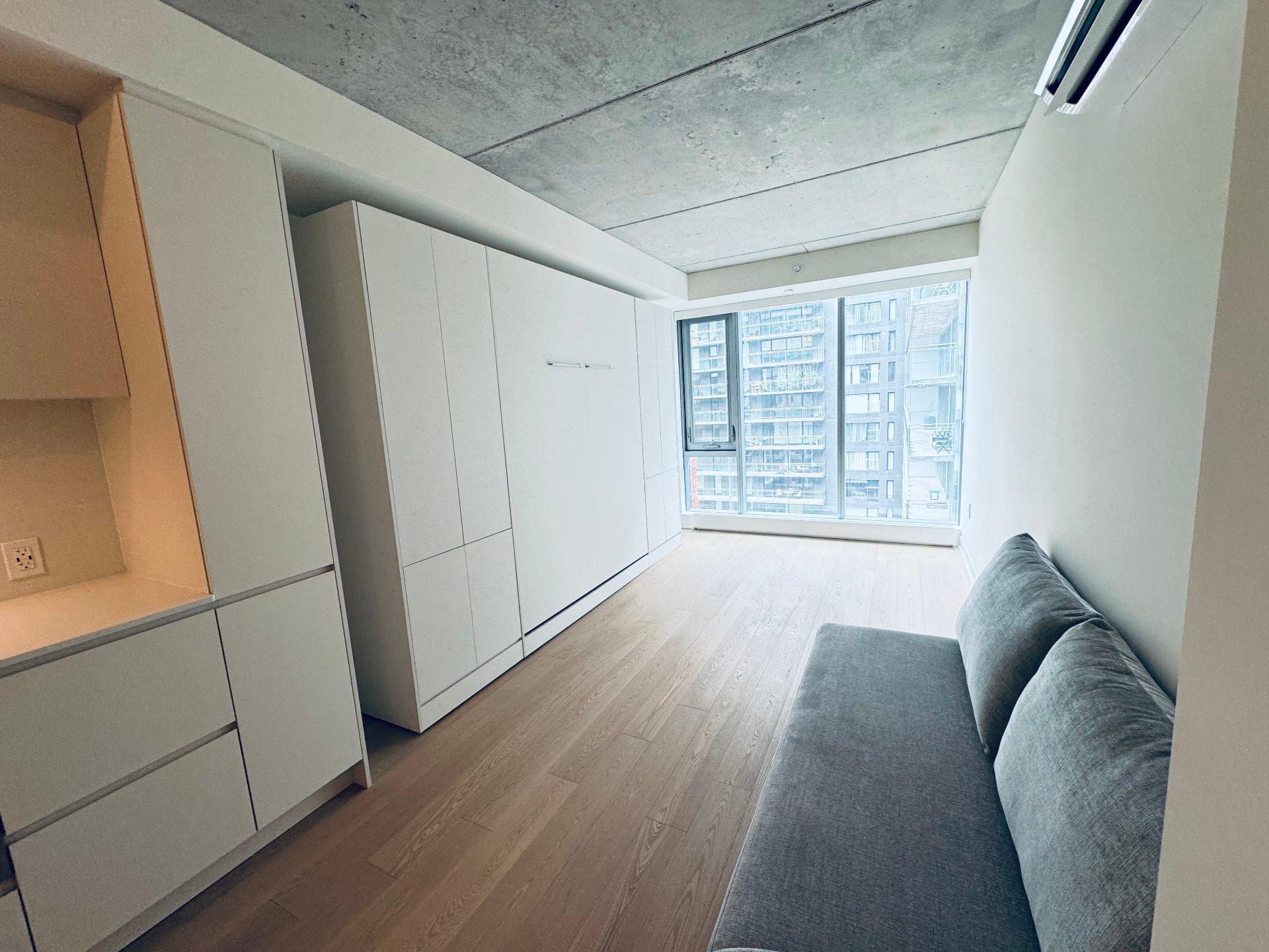 









360


Rue Mayor

, 810,
Montréal (Ville-Marie),




QC
H3A0J4

