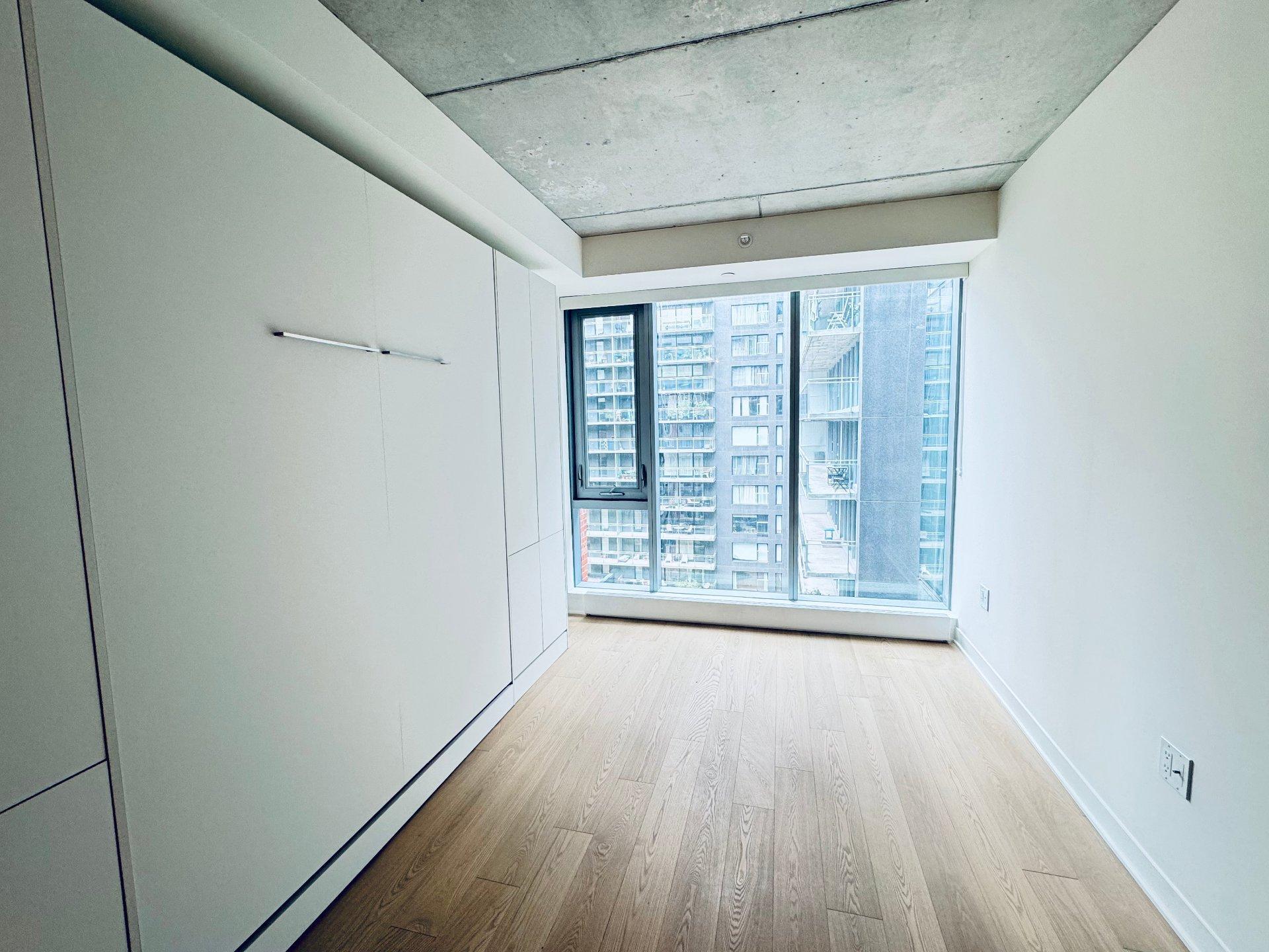 









360


Rue Mayor

, 810,
Montréal (Ville-Marie),




QC
H3A0J4

