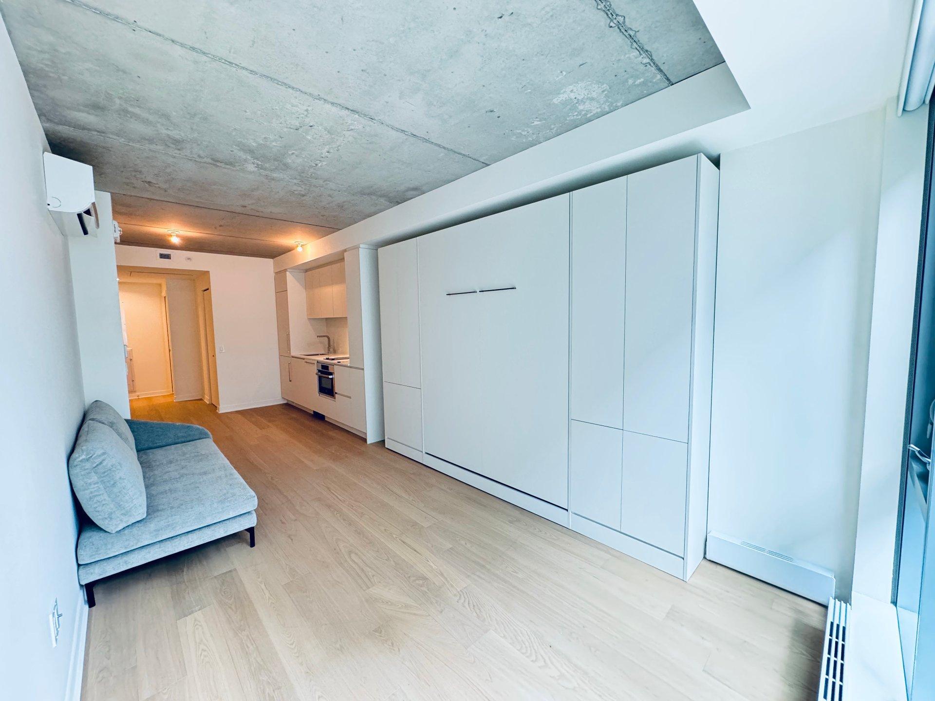 









360


Rue Mayor

, 810,
Montréal (Ville-Marie),




QC
H3A0J4

