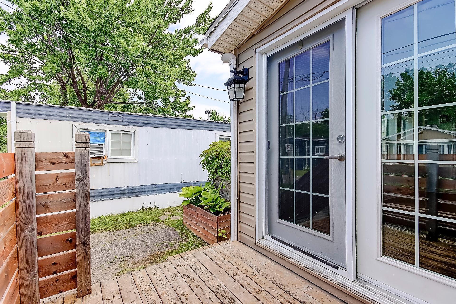









3950


Boul. Sir-Wilfrid-Laurier

, 277,
Longueuil (Saint-Hubert),




QC
J3Y5Y9

