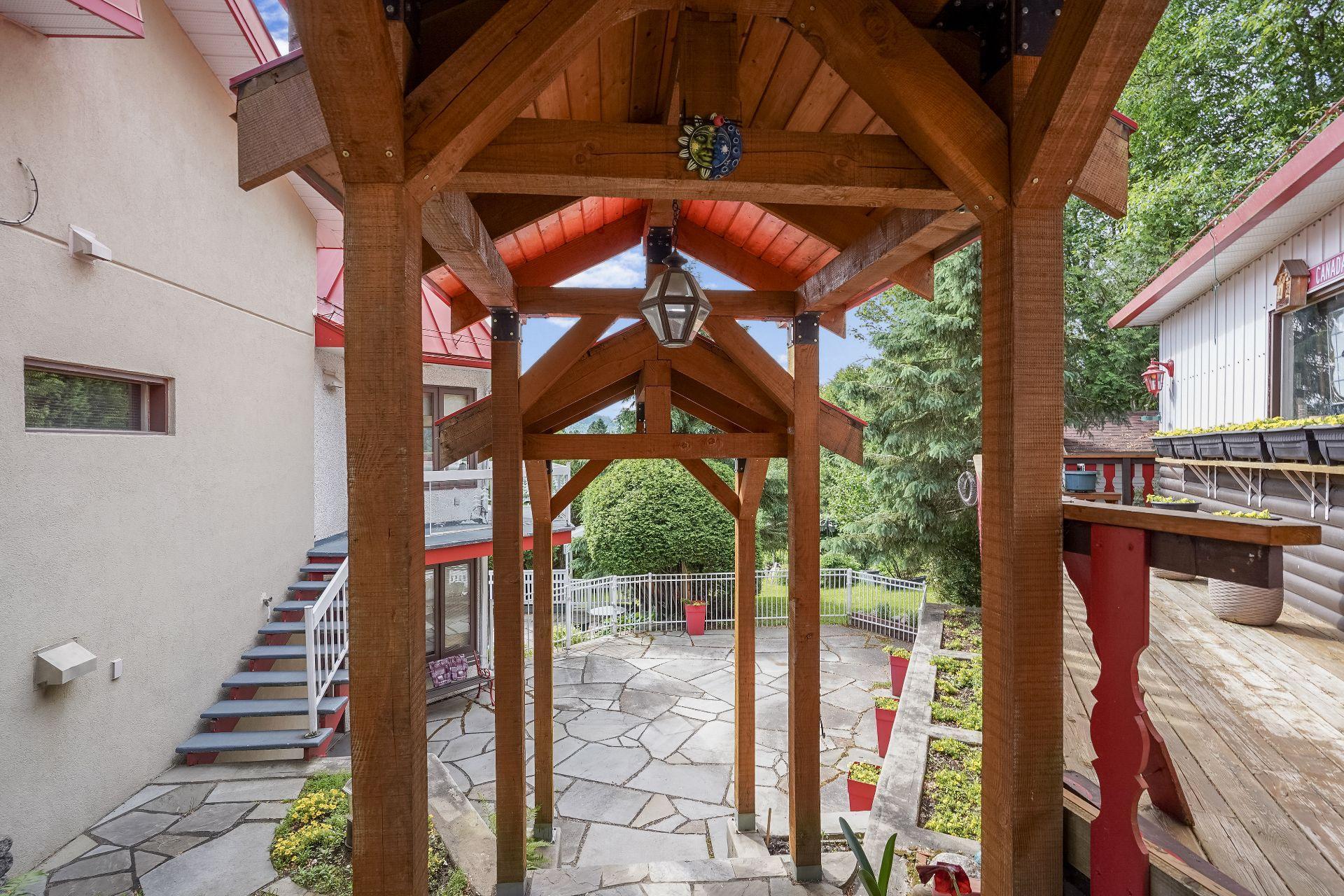 









2089


Rue Wilfrid

,
Val-David,




QC
J0T2N0

