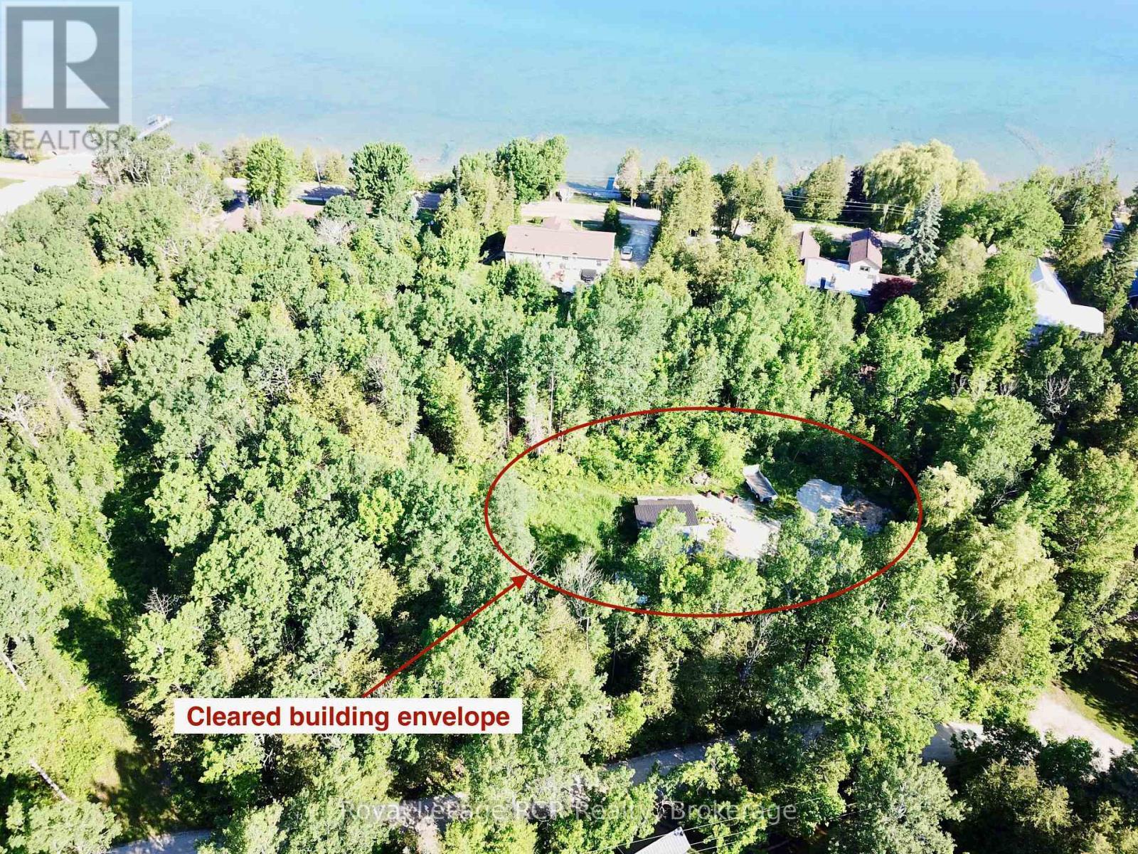 












16 MORNING HILL ROAD

,
South Bruce Peninsula,







Ontario
N0H2T0

