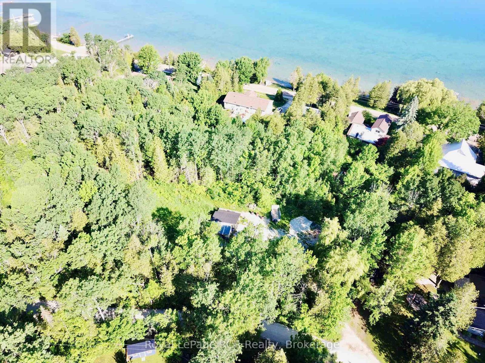 












16 MORNING HILL ROAD

,
South Bruce Peninsula,







Ontario
N0H2T0

