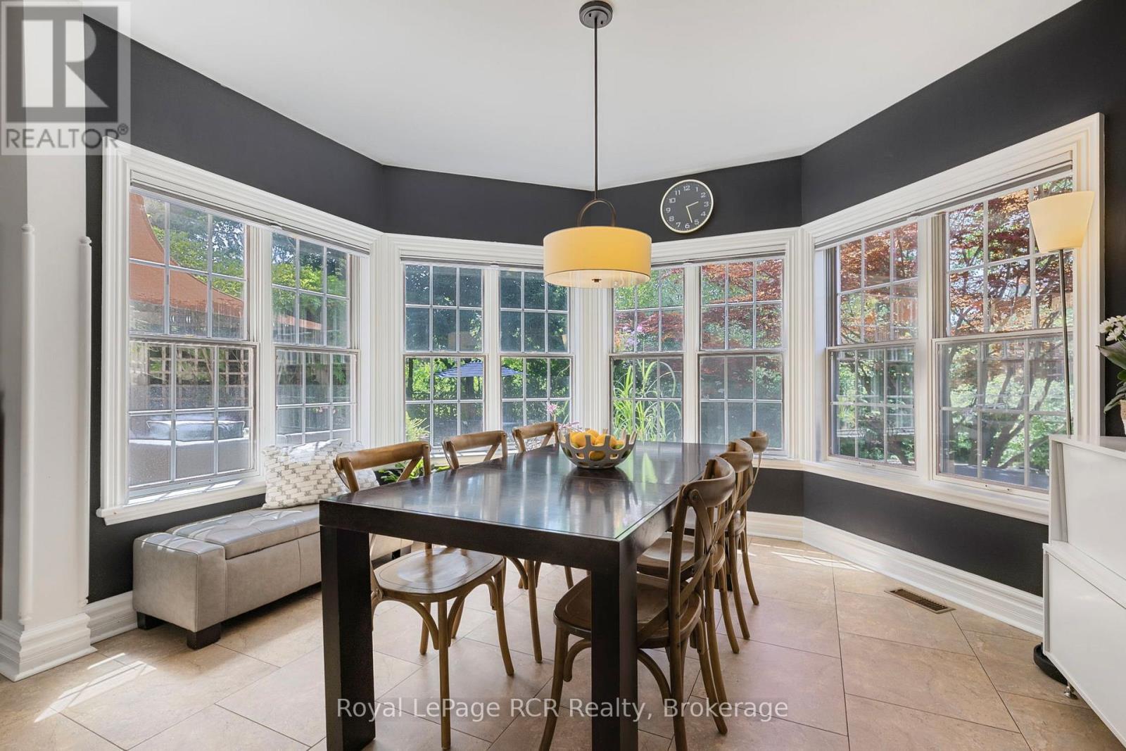 












6 CARMICHAEL CRESCENT

,
Collingwood,




Ontario
L9Y4R6

