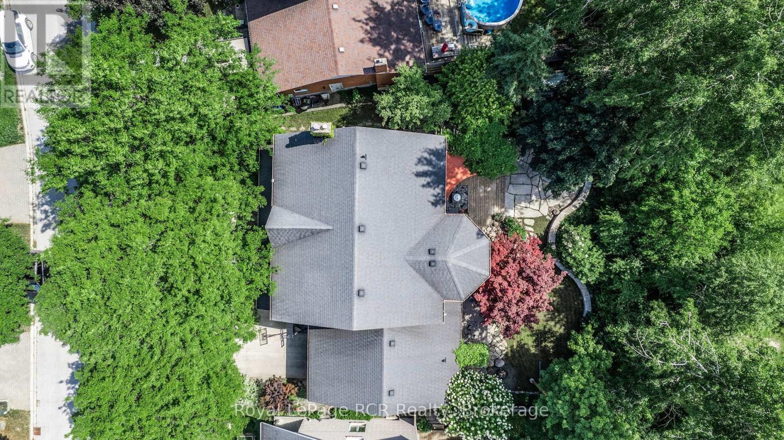 












6 CARMICHAEL CRESCENT

,
Collingwood,




Ontario
L9Y4R6

