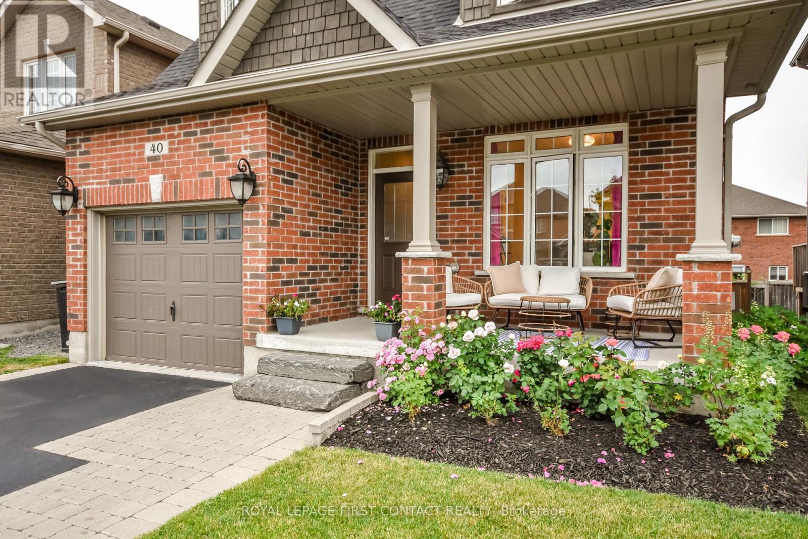












40 BOOTH LANE

,
Barrie,




Ontario
L4N0S4

