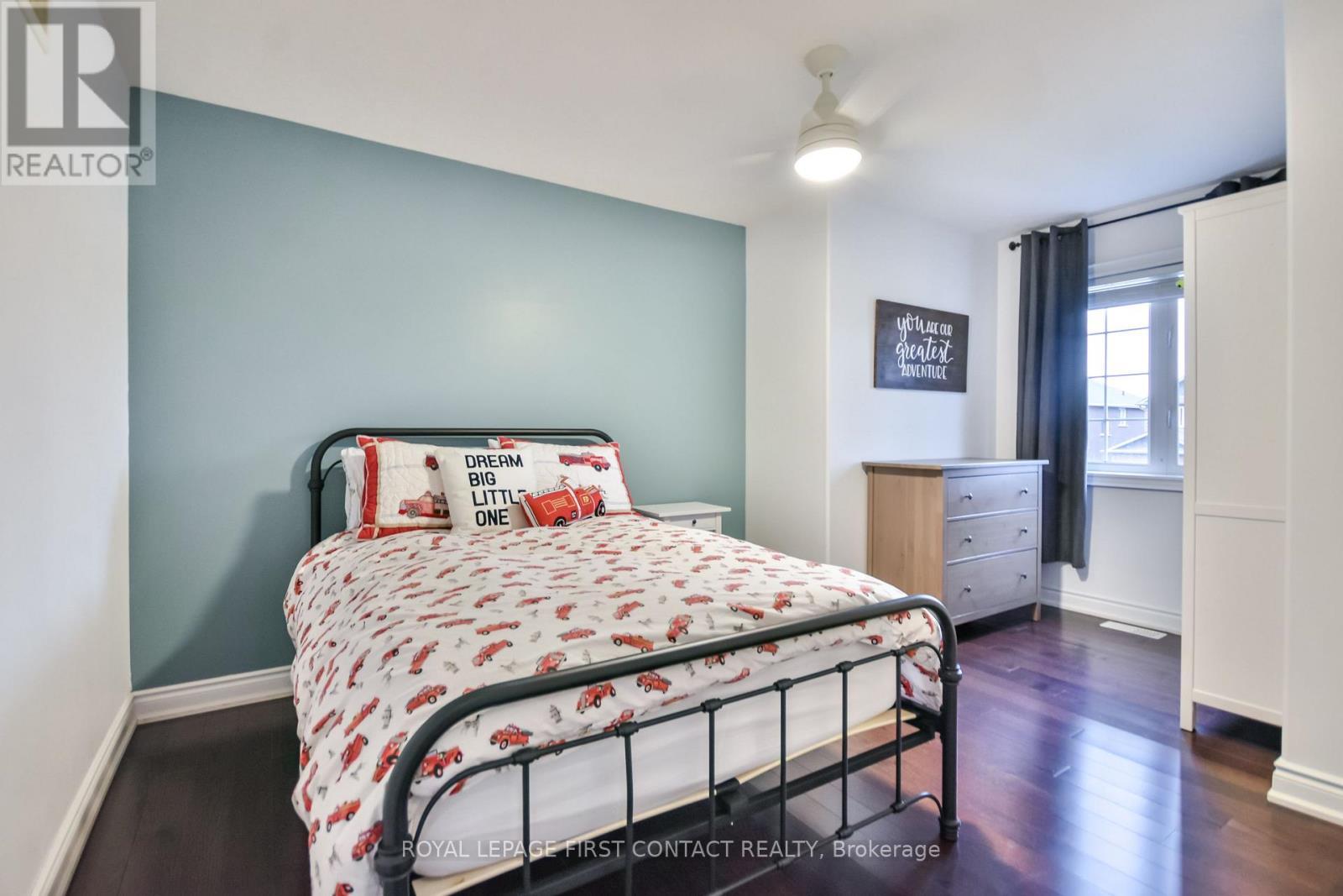 












40 BOOTH LANE

,
Barrie,




Ontario
L4N0S4

