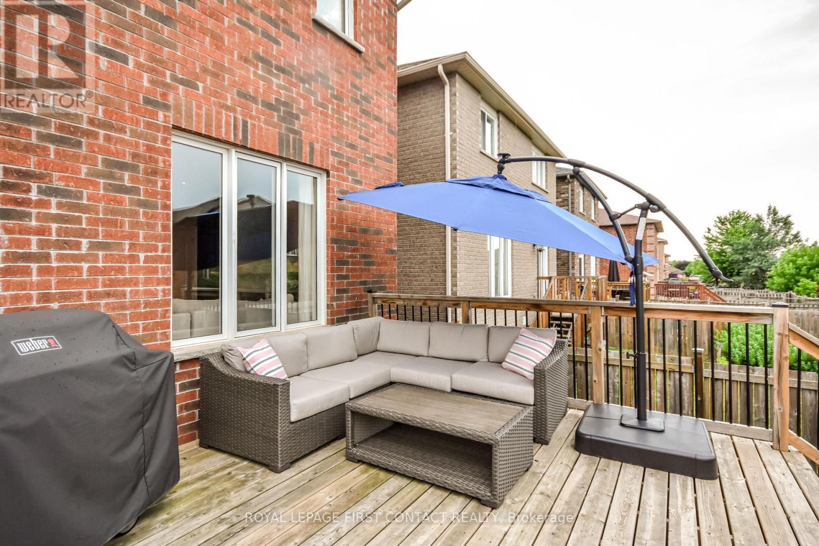 












40 BOOTH LANE

,
Barrie,




Ontario
L4N0S4

