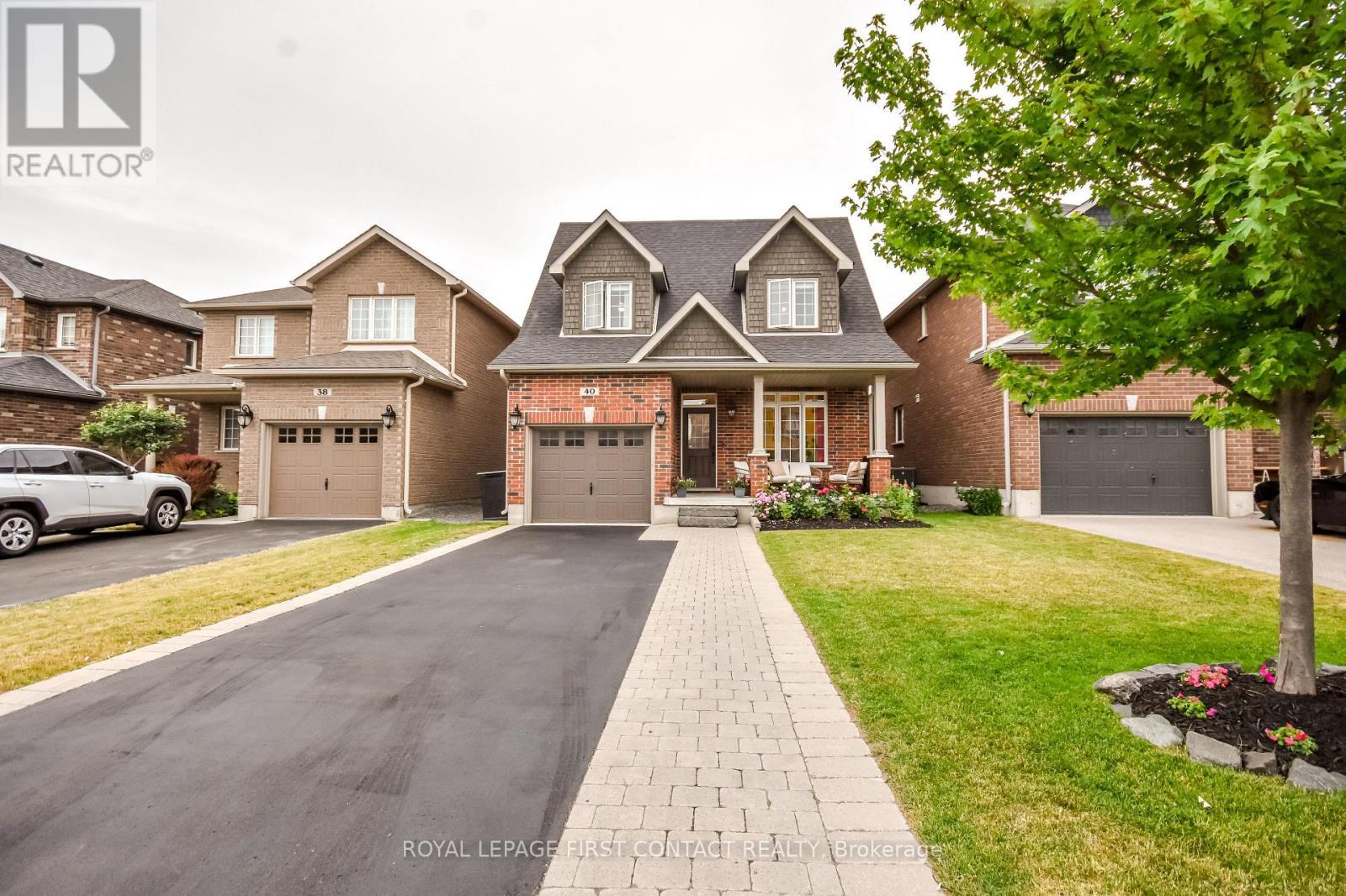 












40 BOOTH LANE

,
Barrie,




Ontario
L4N0S4

