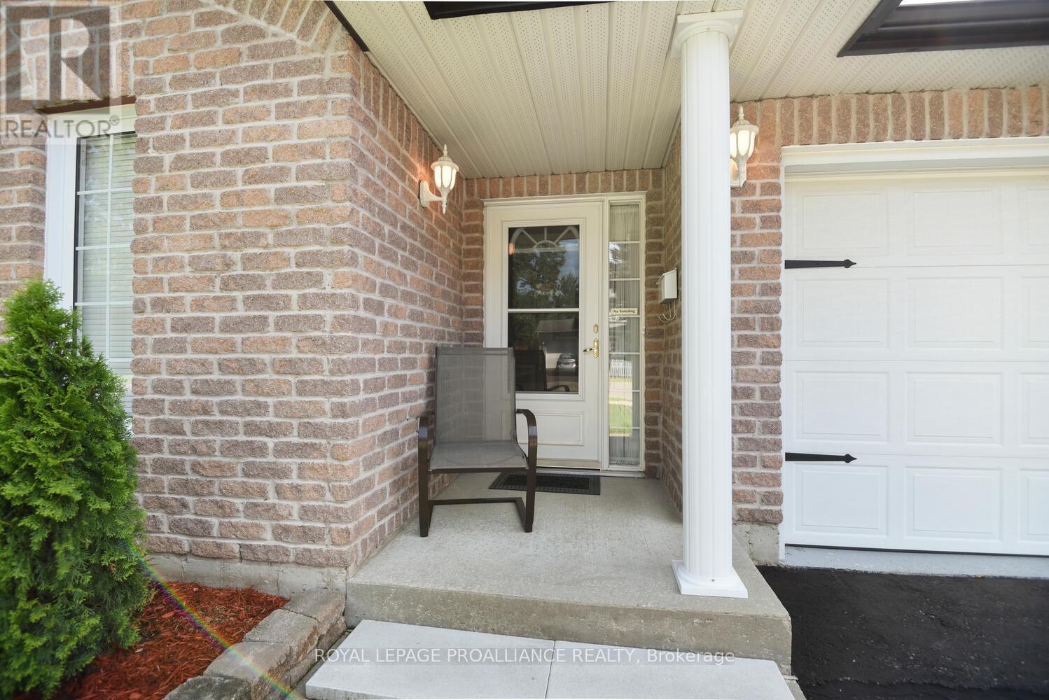 












1283 CUTHBERTSON AVENUE

,
Brockville,




Ontario
K6V7M3

