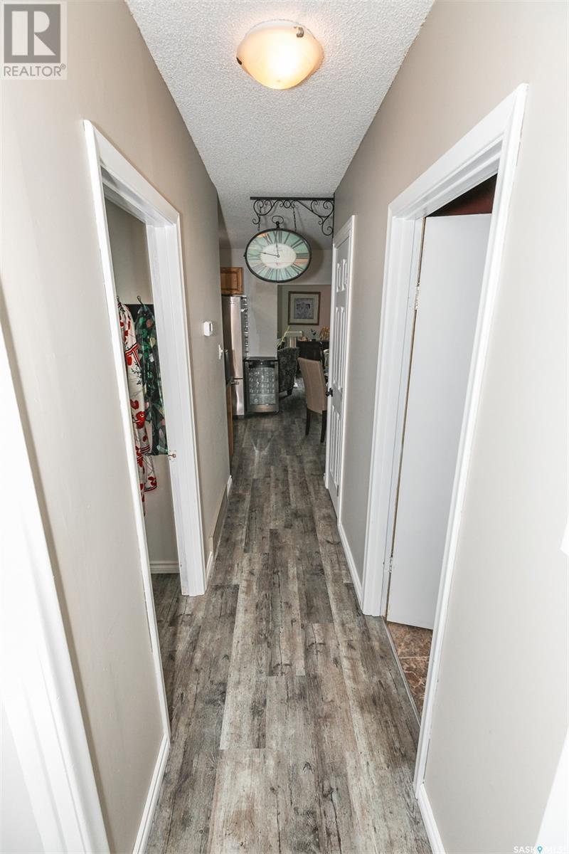 












317 Saskatchewan AVENUE

,
Kerrobert,




Saskatchewan
S0L1R0

