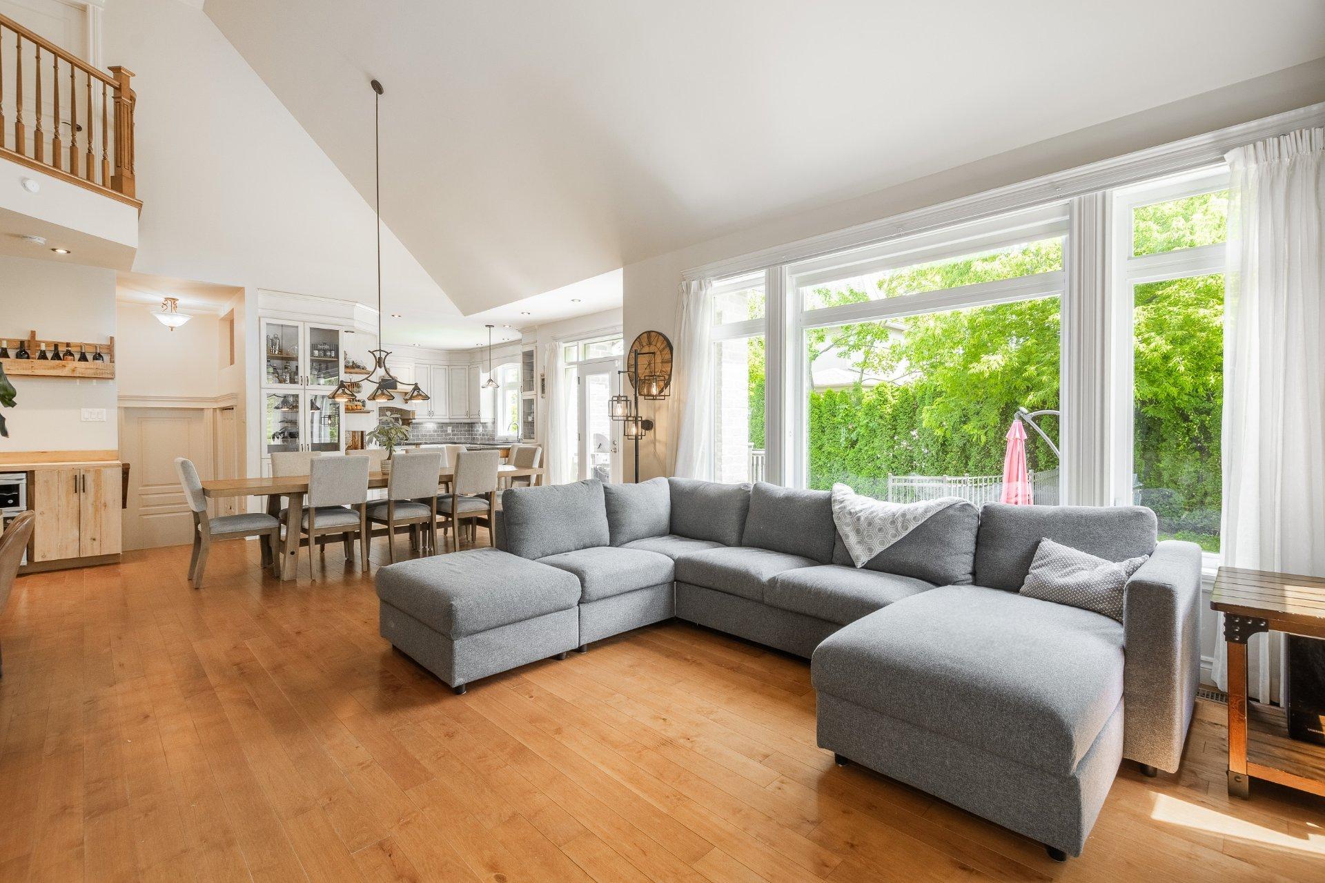 









4096


Rue de l'Orchidée

,
Saint-Bruno-de-Montarville,




QC
J3V6K1

