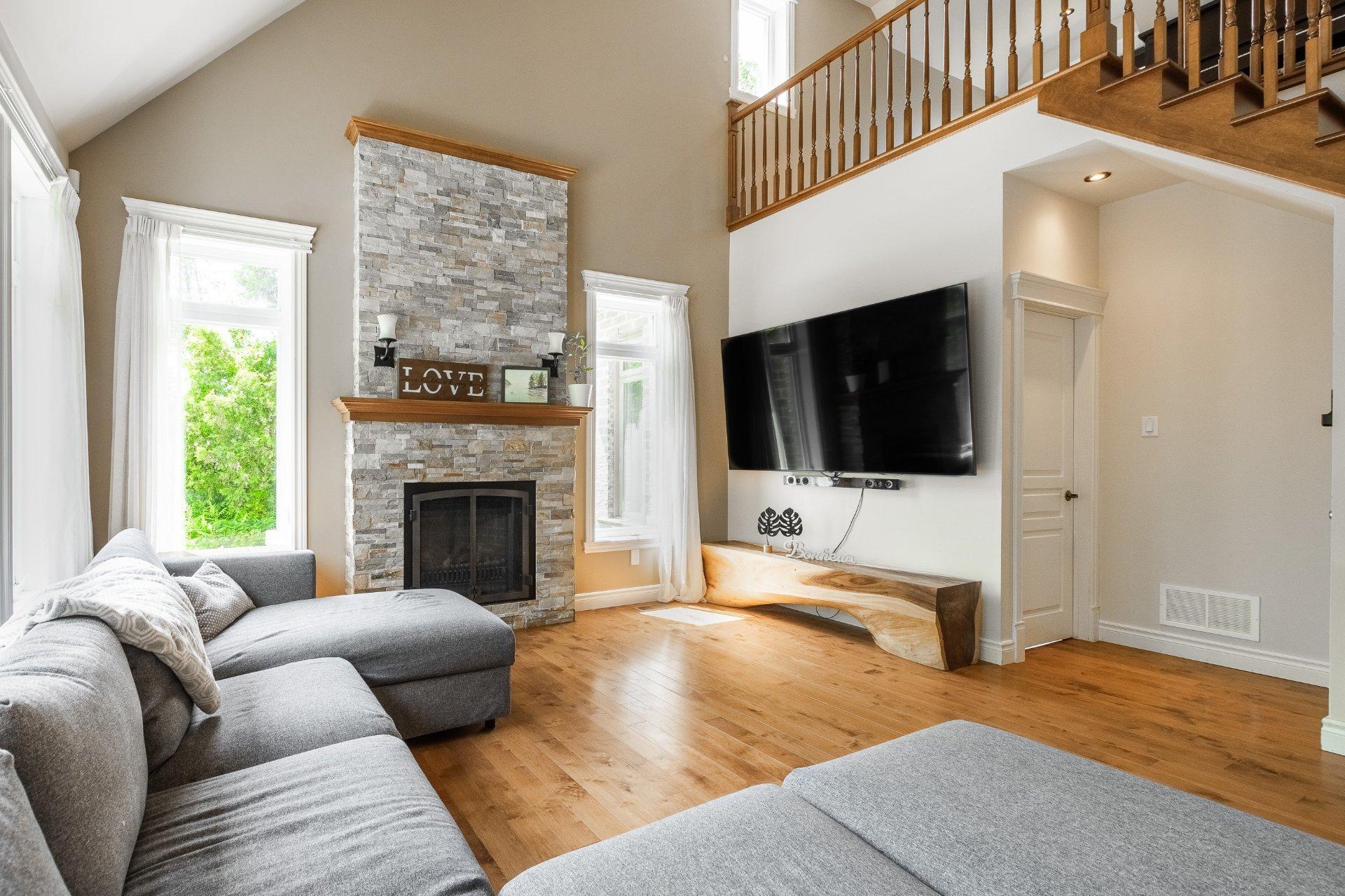 









4096


Rue de l'Orchidée

,
Saint-Bruno-de-Montarville,




QC
J3V6K1

