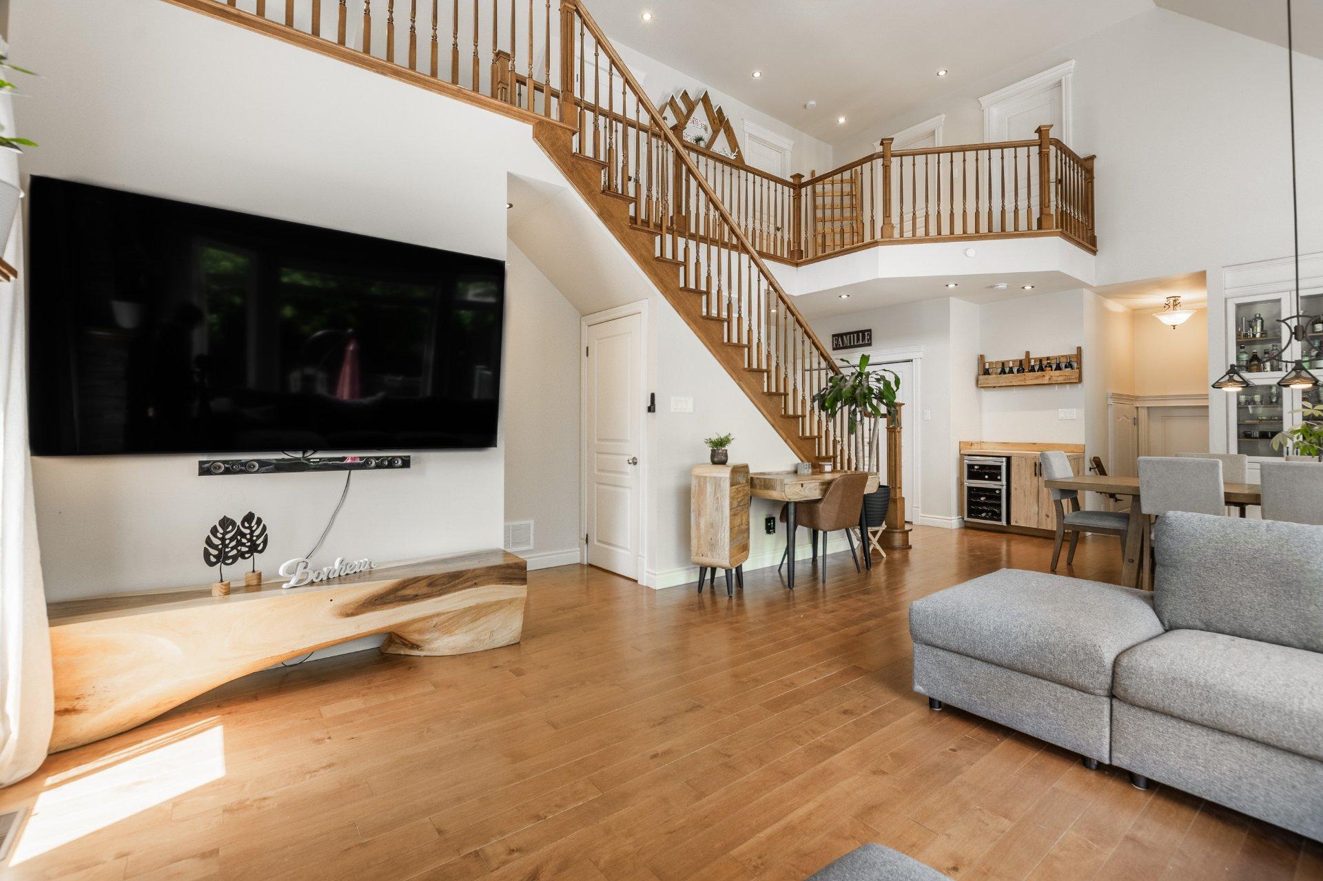 









4096


Rue de l'Orchidée

,
Saint-Bruno-de-Montarville,




QC
J3V6K1

