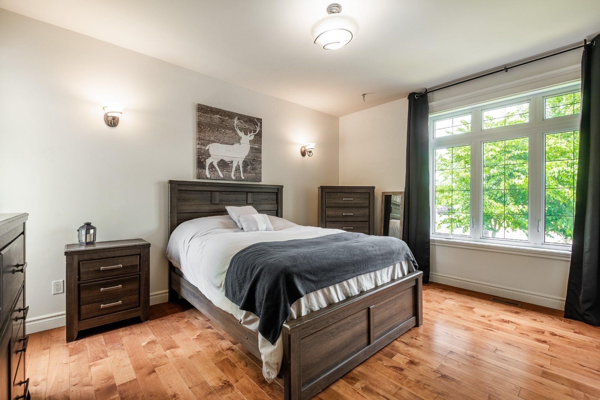 









4096


Rue de l'Orchidée

,
Saint-Bruno-de-Montarville,




QC
J3V6K1


