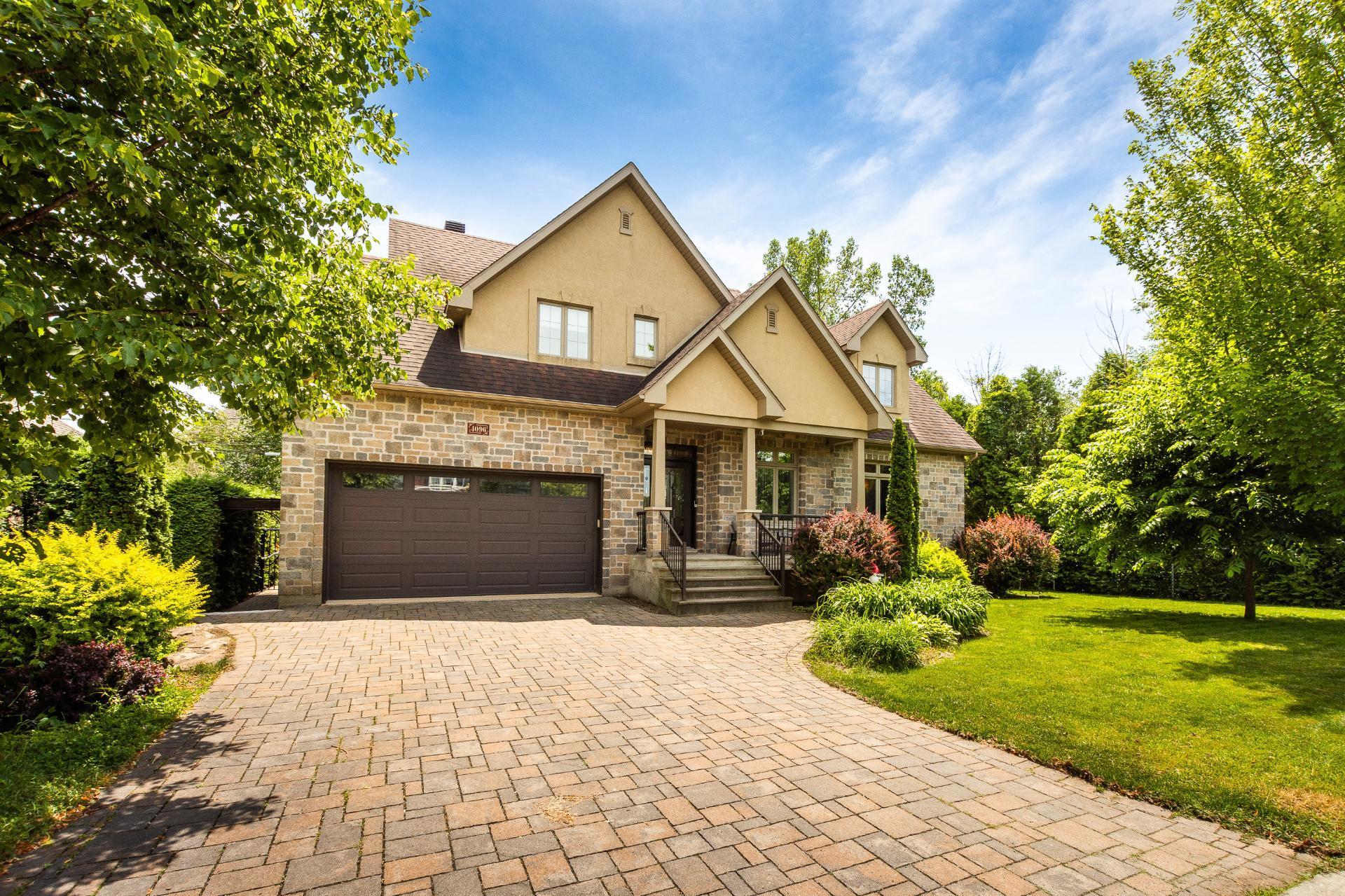 









4096


Rue de l'Orchidée

,
Saint-Bruno-de-Montarville,




QC
J3V6K1

