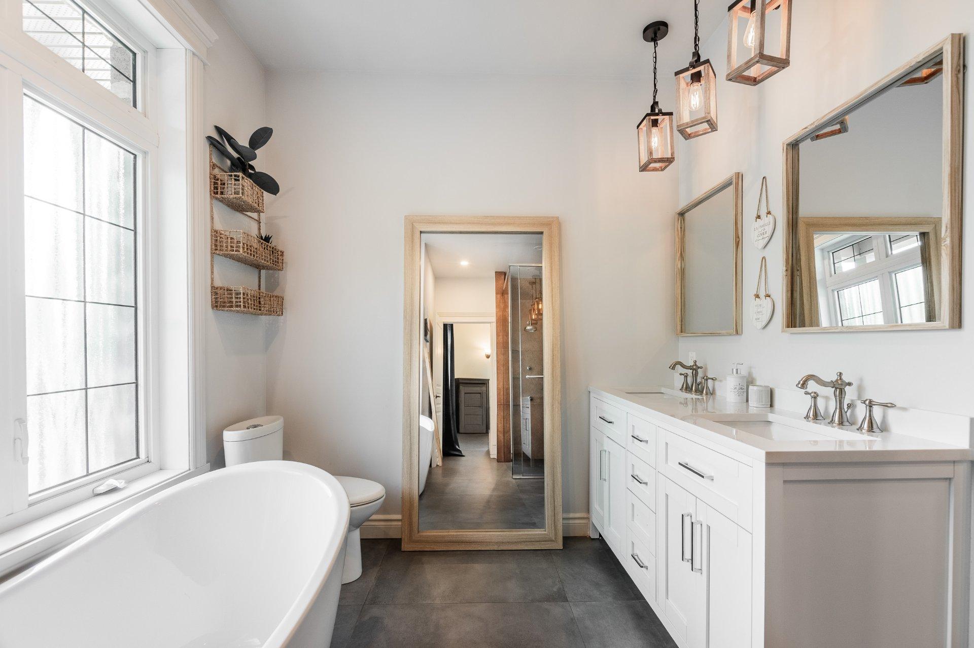









4096


Rue de l'Orchidée

,
Saint-Bruno-de-Montarville,




QC
J3V6K1

