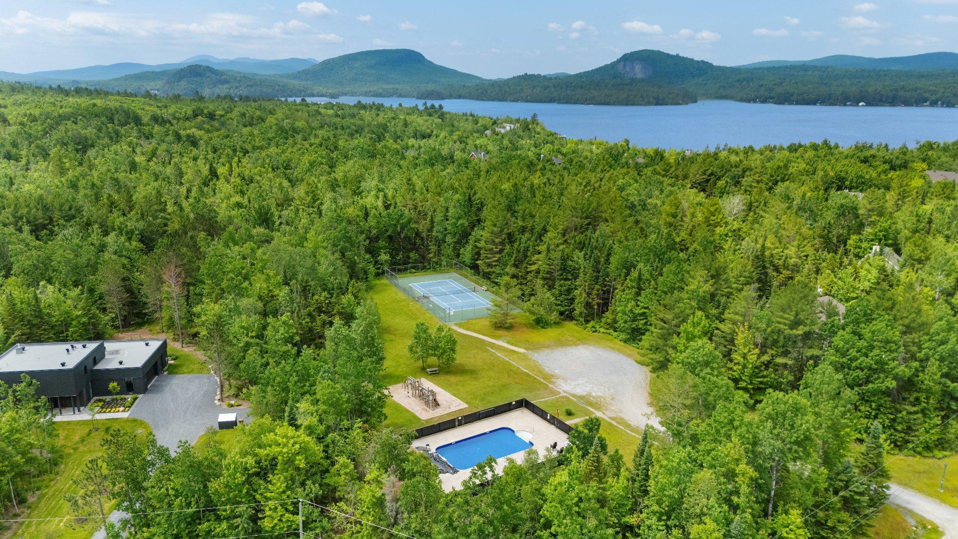 









235


Ch. du Domaine

,
Saint-Denis-de-Brompton,







QC
J0B2P0

