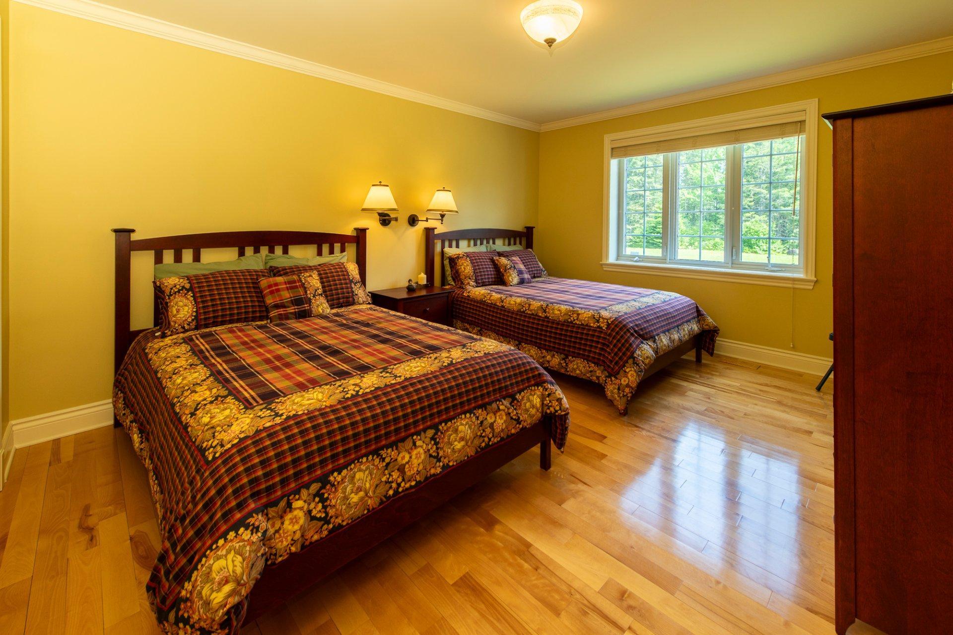 









356


Ch. de Ste-Lucie

,
Sainte-Lucie-des-Laurentides,




QC
J0T2J0

