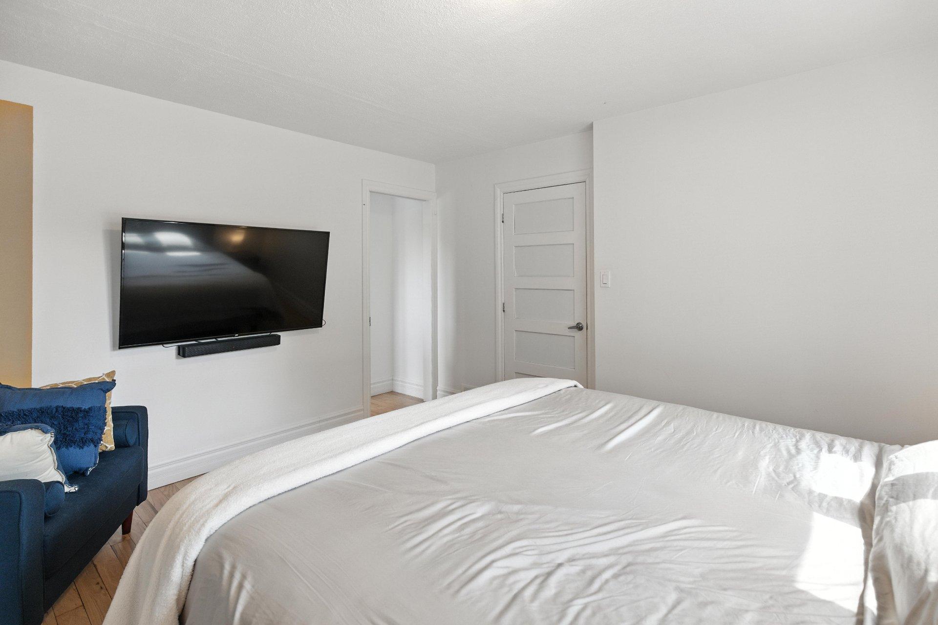 









1466


Rue Bernier

,
Saint-Jean-sur-Richelieu,




QC
J2W1G1

