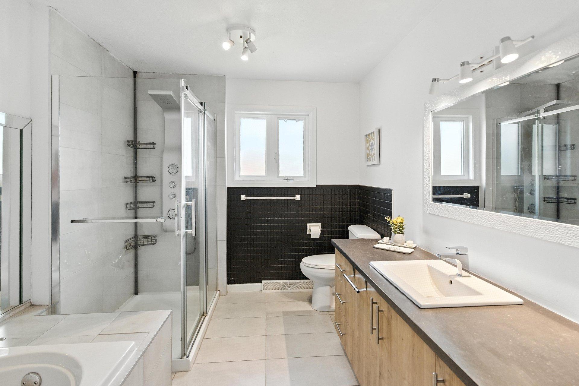 









1466


Rue Bernier

,
Saint-Jean-sur-Richelieu,




QC
J2W1G1

