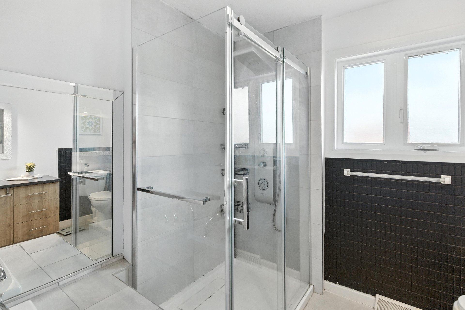 









1466


Rue Bernier

,
Saint-Jean-sur-Richelieu,




QC
J2W1G1

