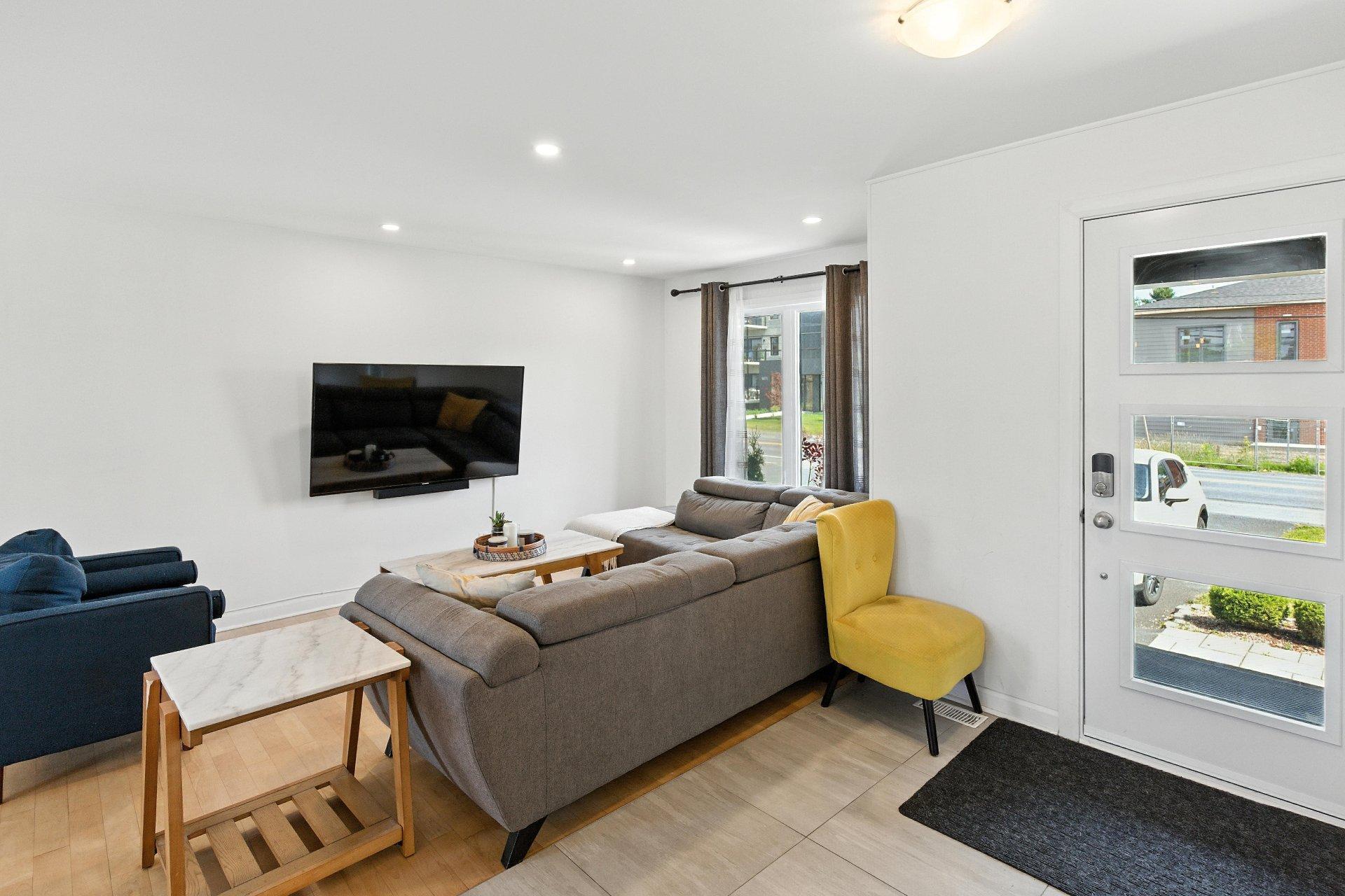 









1466


Rue Bernier

,
Saint-Jean-sur-Richelieu,




QC
J2W1G1

