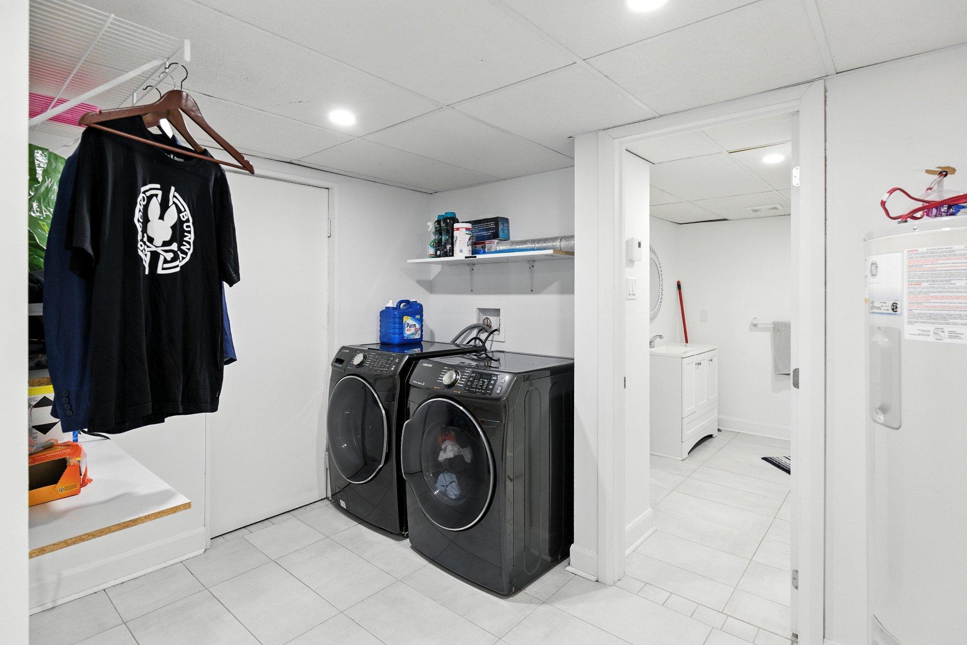 









1466


Rue Bernier

,
Saint-Jean-sur-Richelieu,




QC
J2W1G1

