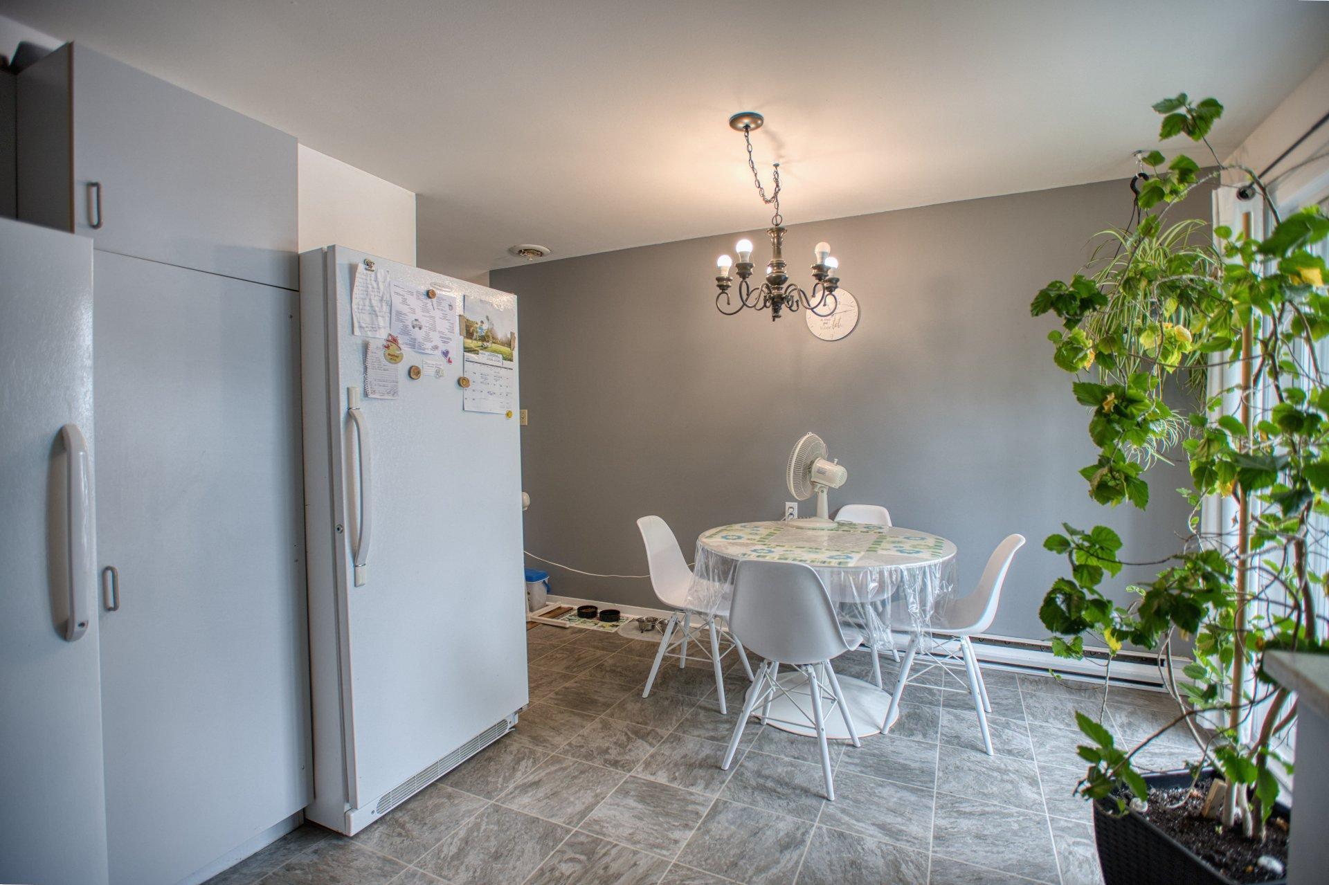 









490

 - 496


Av. du Parc

,
Saint-Jérôme,




QC
J7Z6R5

