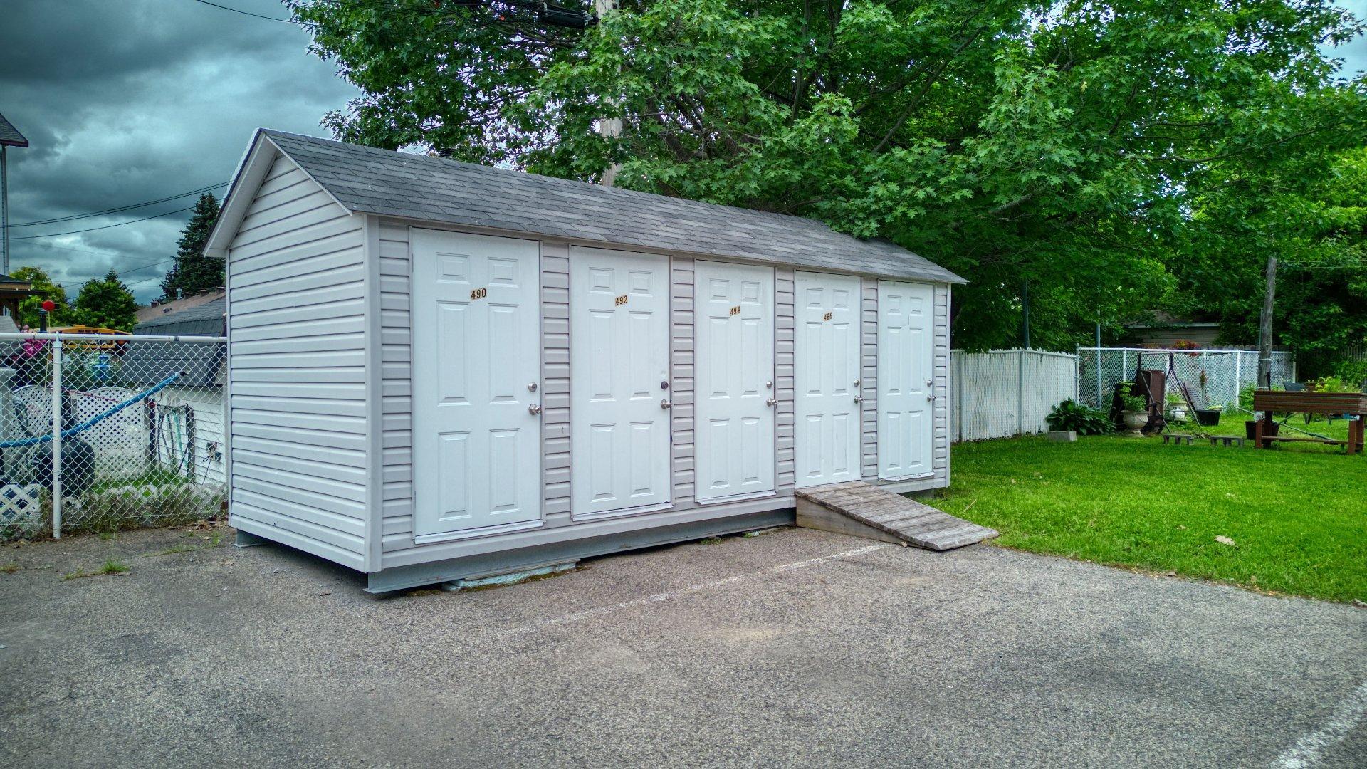 









490

 - 496


Av. du Parc

,
Saint-Jérôme,




QC
J7Z6R5

