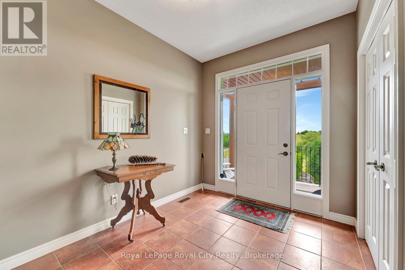 












7122 GORE ROAD

,
Puslinch (Crieff/Aikensville/Killean),




Ontario
N0B2J0

