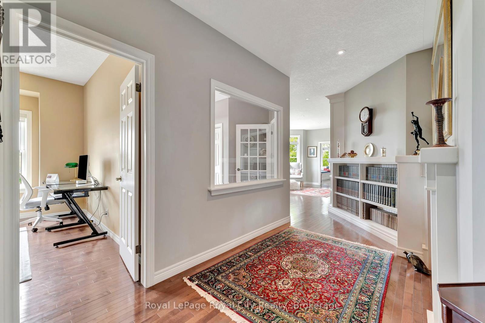 












7122 GORE ROAD

,
Puslinch (Crieff/Aikensville/Killean),




Ontario
N0B2J0

