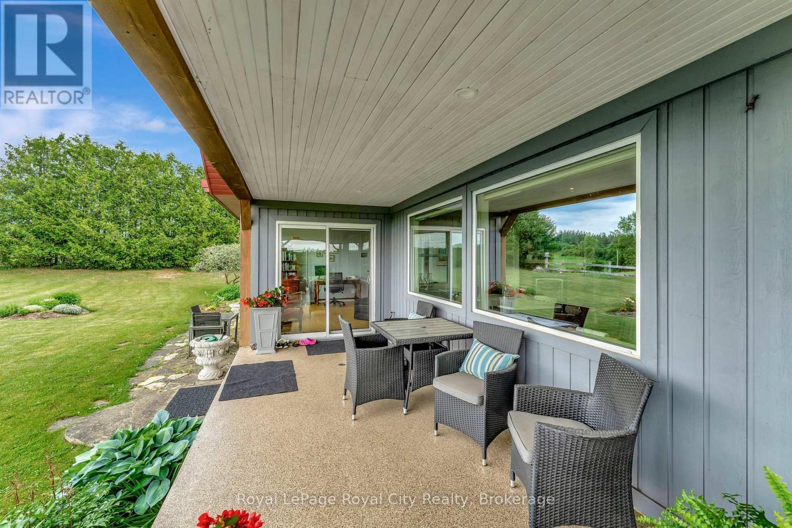 












7122 GORE ROAD

,
Puslinch (Crieff/Aikensville/Killean),




Ontario
N0B2J0

