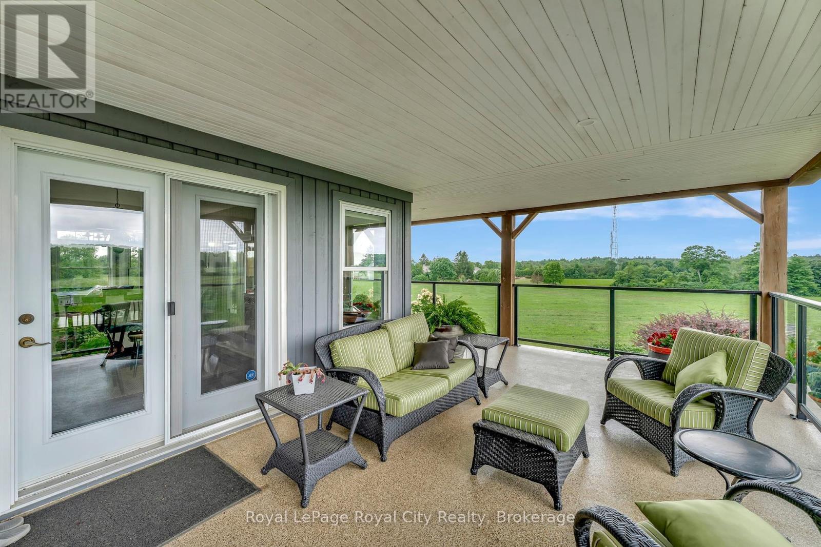 












7122 GORE ROAD

,
Puslinch (Crieff/Aikensville/Killean),




Ontario
N0B2J0

