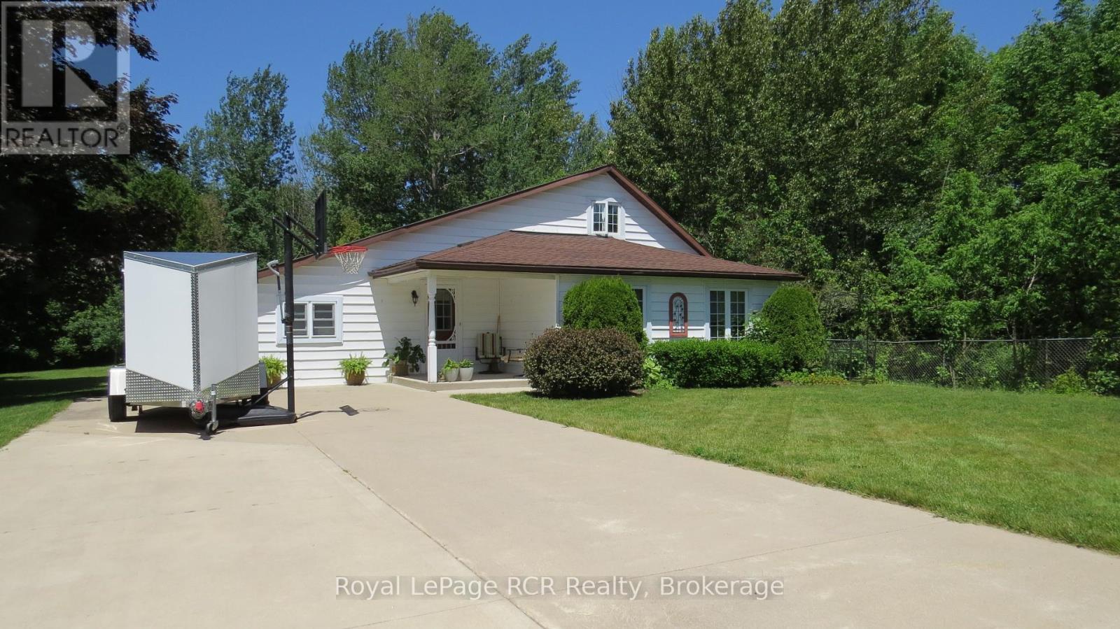 












164 EDWARD STREET

,
Saugeen Shores,




Ontario
N0H2L0

